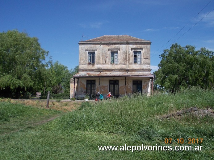 Foto: Estacion Azcuénaga - Azcuenaga (Buenos Aires), Argentina