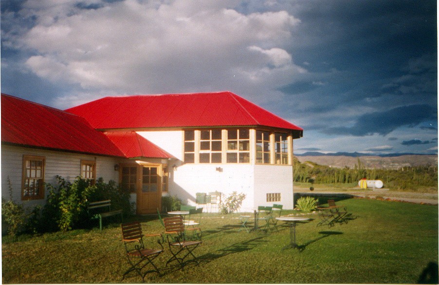 Foto: Hosteria - Lago Posadas (Santa Cruz), Argentina