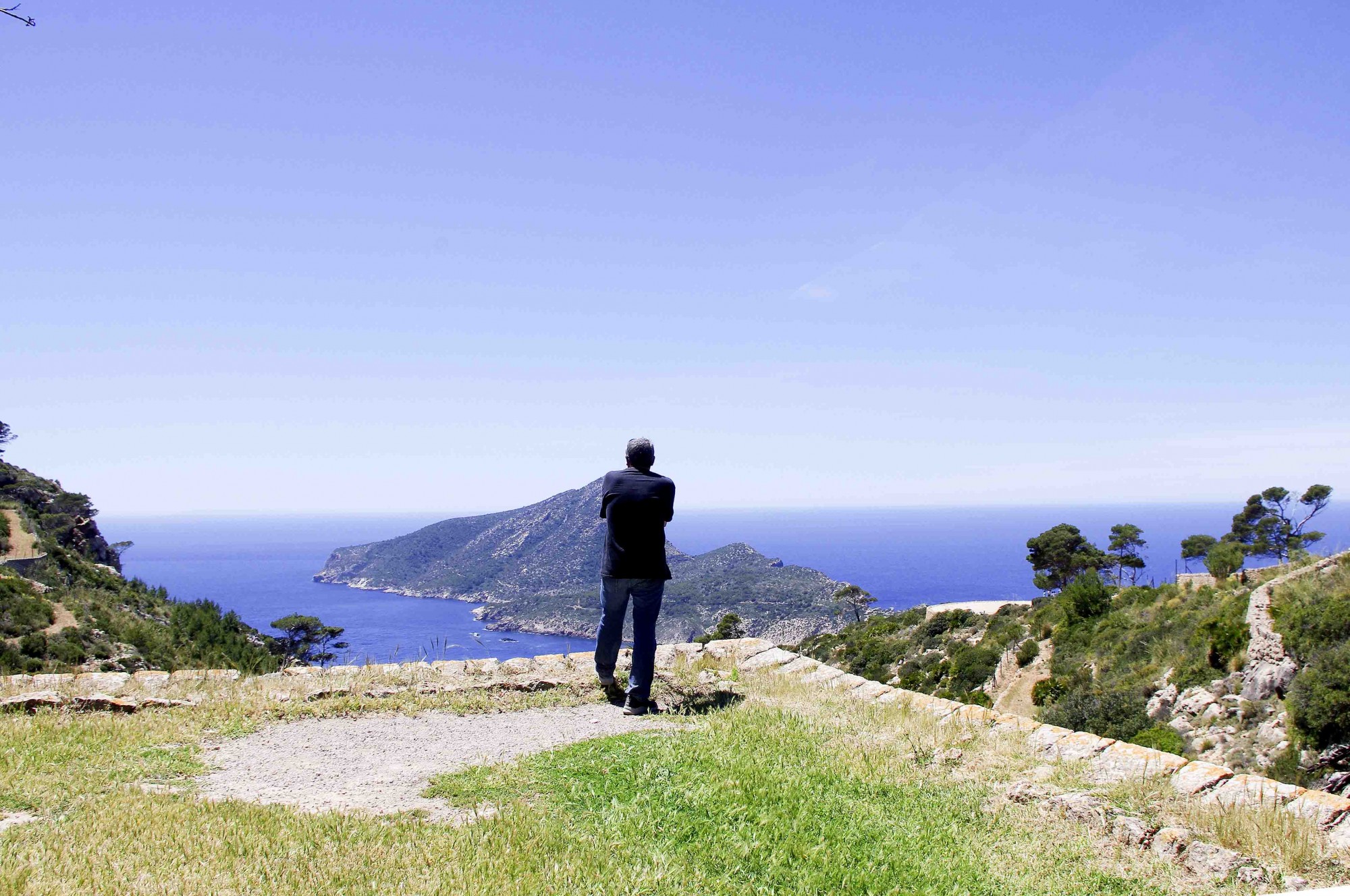 Foto: Contemplando el bonito paisaje - San Telmo (Illes Balears), España