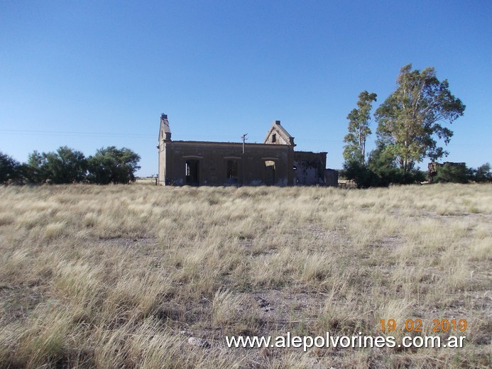 Foto: Estacion Bajo Hondo FCRPB - Bajo Hondo (Buenos Aires), Argentina