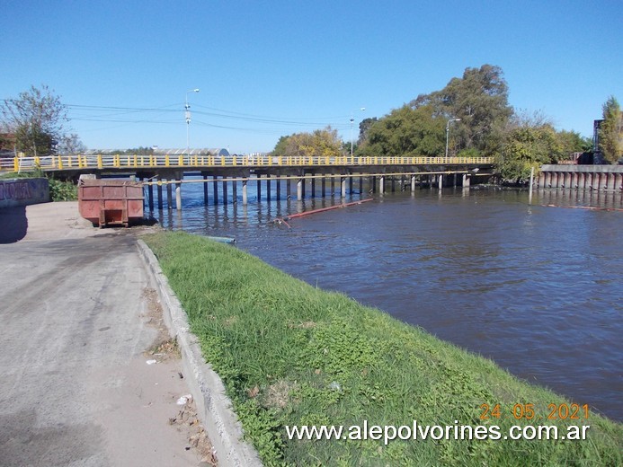 Foto: Puente avenida Liniers - Tigre (Buenos Aires), Argentina