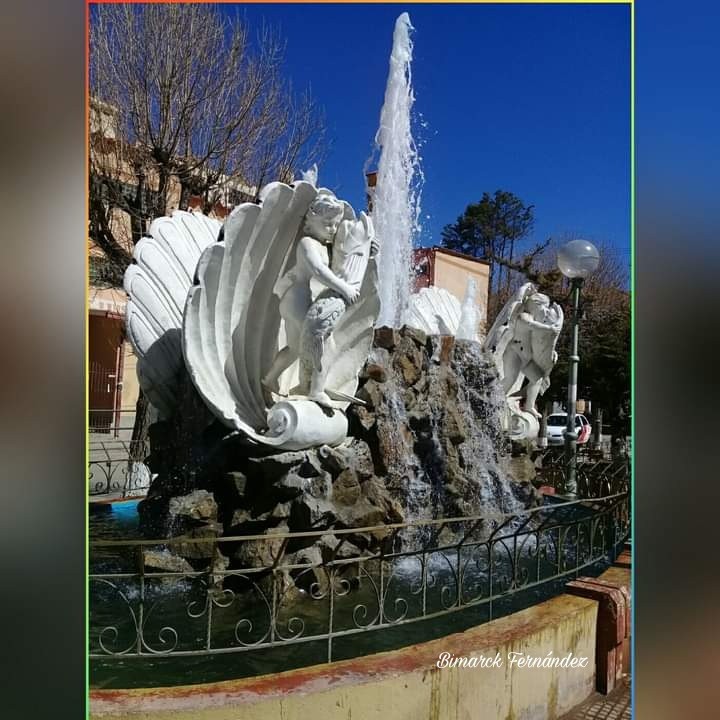 Foto: Fuente - Ciudad de Oruro (Oruro), Bolivia