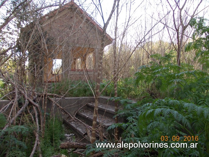 Foto: Estacion Carlos Lemeé - Carlos Keen (Buenos Aires), Argentina