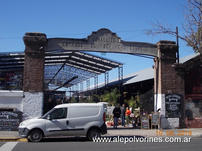 Foto: Caballito - Servicio Lecheros FCO - Caballito (Buenos Aires), Argentina