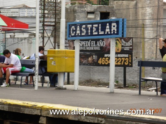 Foto: Estacion Castelar - Castelar (Buenos Aires), Argentina