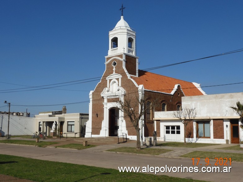 Foto: Iglesia - Roberts - Roberts (Buenos Aires), Argentina