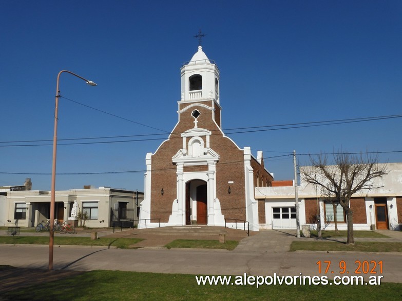 Foto: Iglesia - Roberts - Roberts (Buenos Aires), Argentina