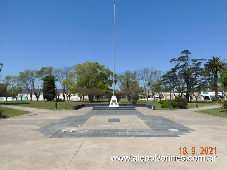 Foto: Coronel Granada - Plaza - Coronel Granada (Buenos Aires), Argentina
