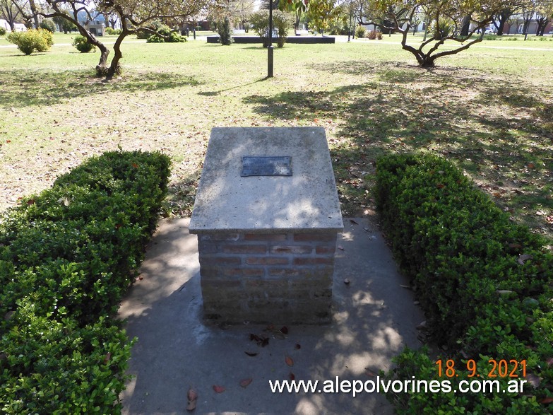Foto: Coronel Granada - Monumento Centenario - Coronel Granada (Buenos Aires), Argentina