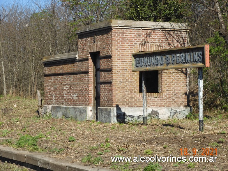 Foto: Estacion Edmundo Perkins - Edmundo Perkins (Buenos Aires), Argentina