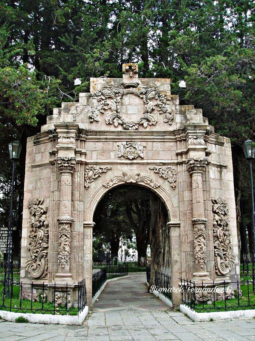 Foto: Portón del Montículo - Ciudad de La Paz (La Paz), Bolivia
