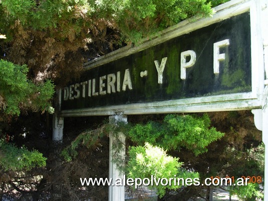 Foto: Estacion Destilería YPF - Ensenada (Buenos Aires), Argentina