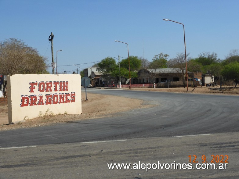 Foto: Fortin Dragones - Acceso - Dragones (Salta), Argentina