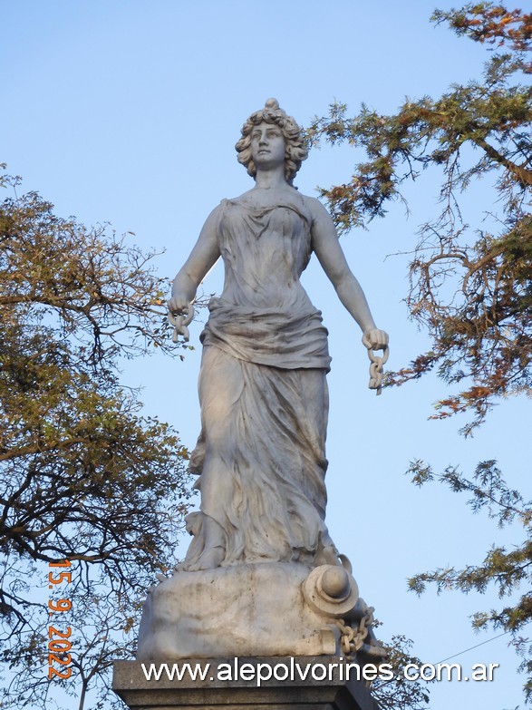 Foto: San Miguel de Tucumán - Estatua Libertad - San Miguel de Tucuman (Tucumán), Argentina