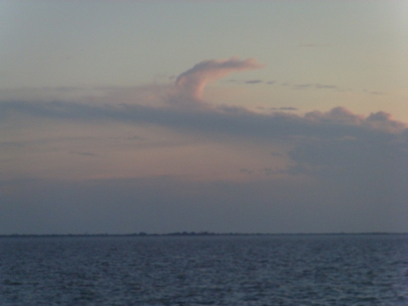 Foto: Ocaso sobre el río Amazonas - Cuenca del Amazonas (Pará), Brasil