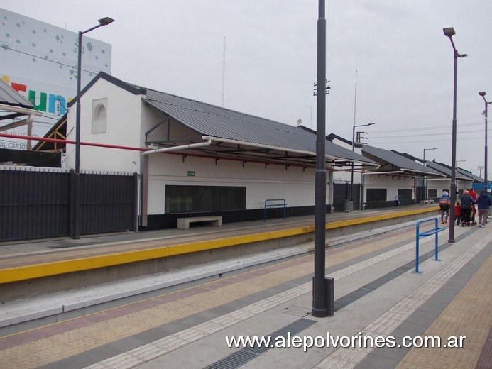Foto: Estación Grand Bourg - Grand Bourg (Buenos Aires), Argentina