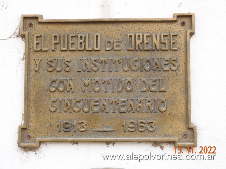 Foto: Orense - Monumento al Cincuentenario - Orense (Buenos Aires), Argentina