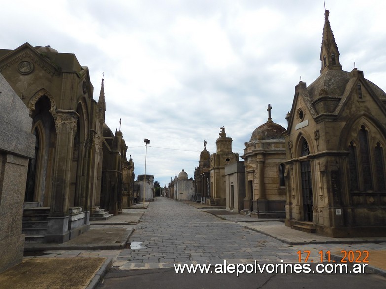 Foto: Azul - Cementerio Municipal - Azul (Buenos Aires), Argentina