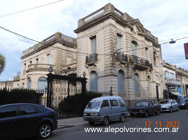 Foto: Azul - Edificios Azuleños - Azul (Buenos Aires), Argentina