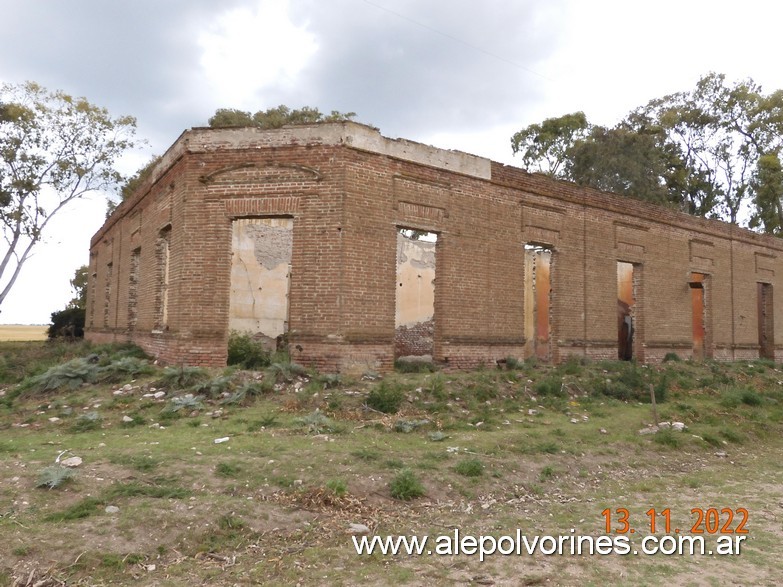 Foto: Lumb - Almacen Abandonado - Lumb (Buenos Aires), Argentina