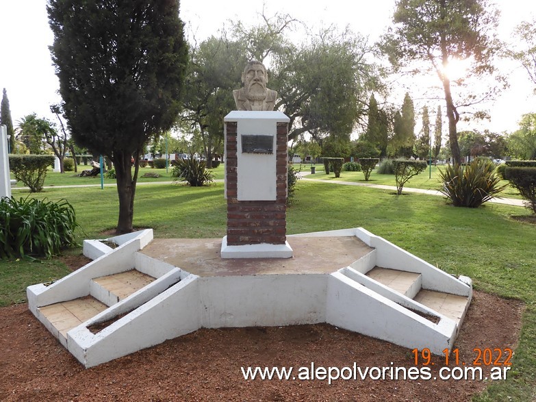 Foto: San Carlos de Bolivar - Monumento Jose Hernandez - San Carlos de Bolivar (Buenos Aires), Argentina