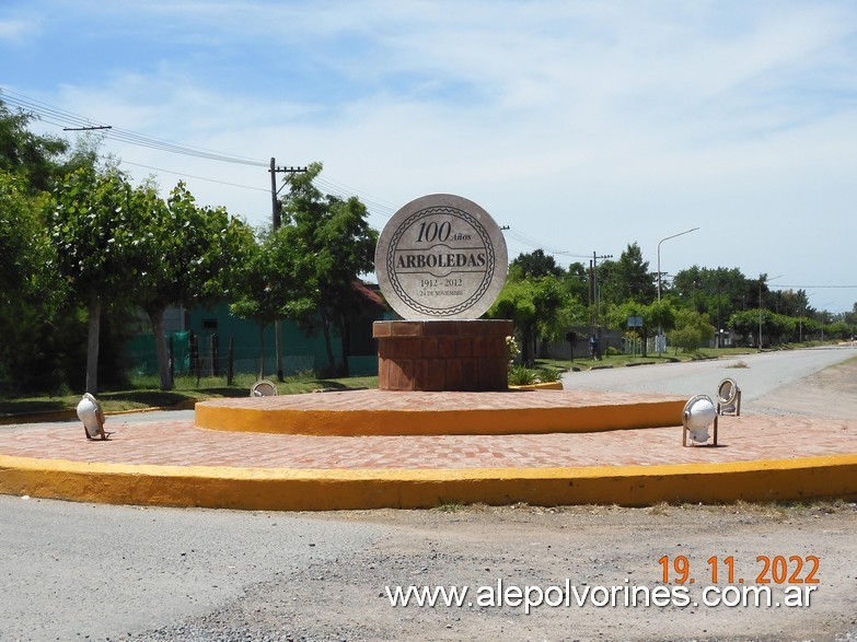 Foto: Arboledas - Monumento al Centenario - Arboledas (Buenos Aires), Argentina