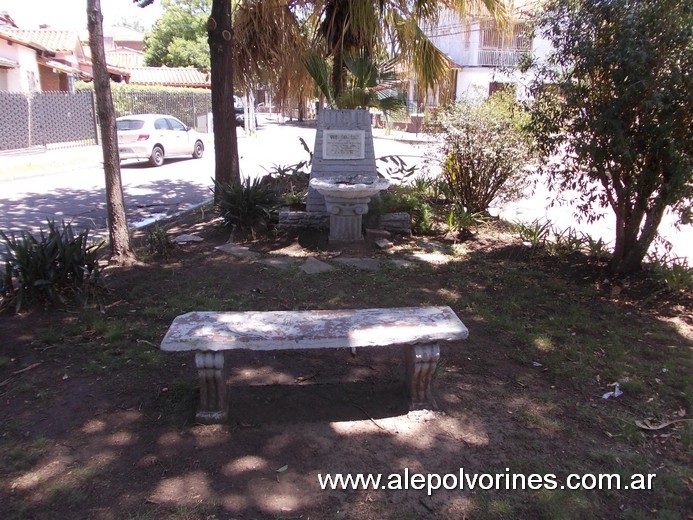 Foto: Ciudad Jardín Palomar - Plazoleta - Ciudad Jardín Palomar (Buenos Aires), Argentina