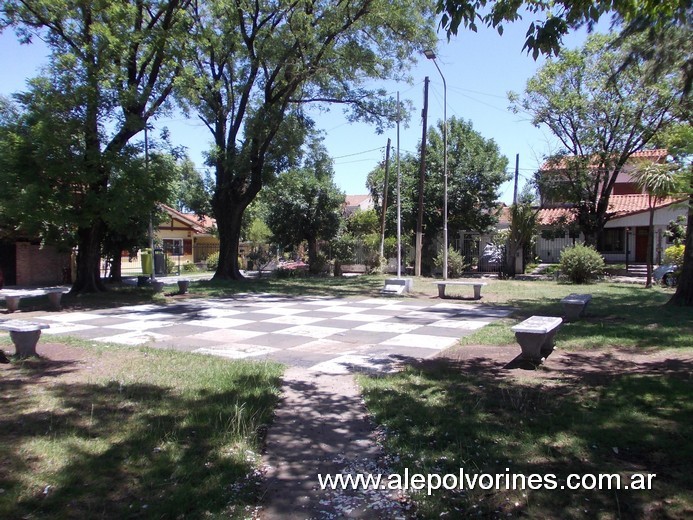 Foto: Ciudad Jardín Palomar - Plaza Leonardo Gette - Ciudad Jardín Palomar (Buenos Aires), Argentina