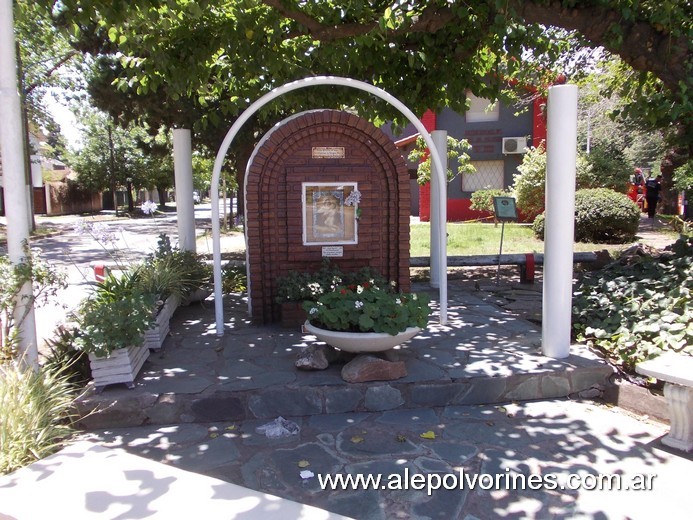 Foto: Ciudad Jardín Palomar - Ermita NS de Schoenstatt - Ciudad Jardín Palomar (Buenos Aires), Argentina