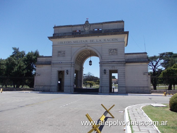 Foto: Ciudad Jardín Palomar - Colegio Militar - Ciudad Jardín Palomar (Buenos Aires), Argentina