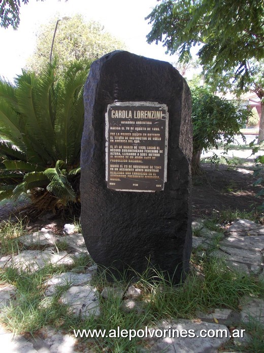Foto: Ciudad Jardin Palomar - Monumento Carola Lorenzini - Ciudad Jardin Palomar (Buenos Aires), Argentina