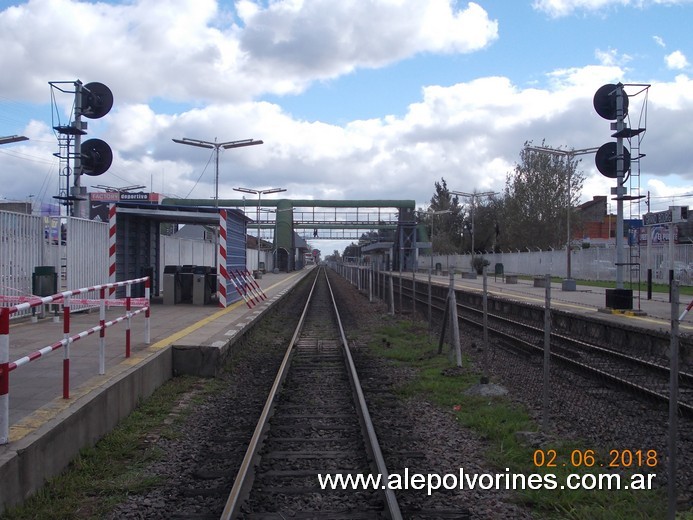 Foto: Estación Grand Bourg - Grand Bourg (Buenos Aires), Argentina
