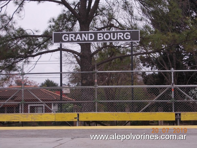 Foto: Estación Grand Bourg - Grand Bourg (Buenos Aires), Argentina