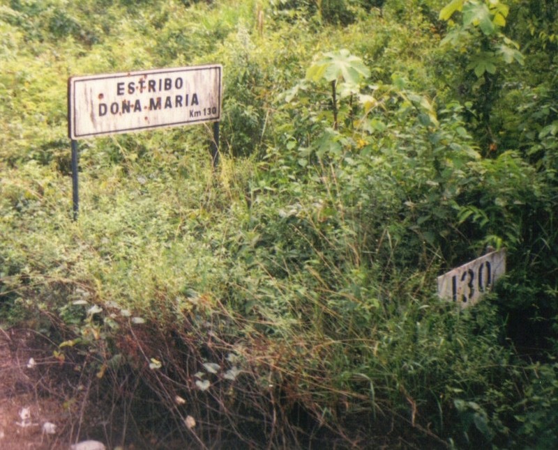 Foto: Estribo Dona Maria, km 130 - Estrada de Ferro do Amapá (Amapá), Brasil