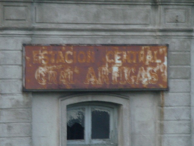 Foto: cabín de señales  Estación Central General Artigas - Montevideo, Uruguay