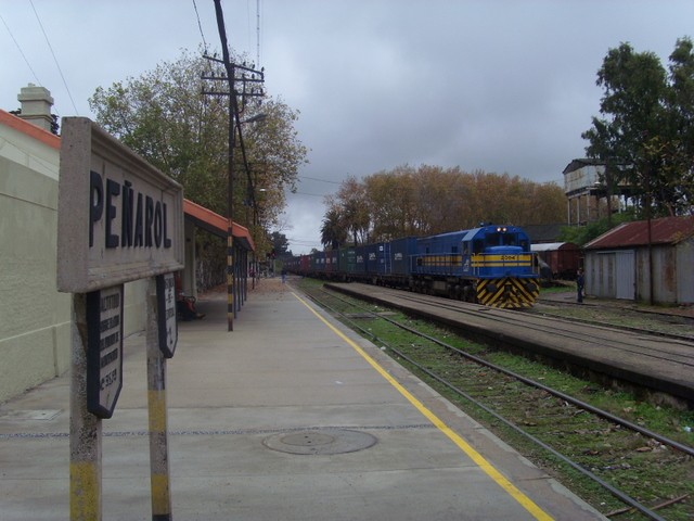 Foto: estación Peñarol - Montevideo, Uruguay