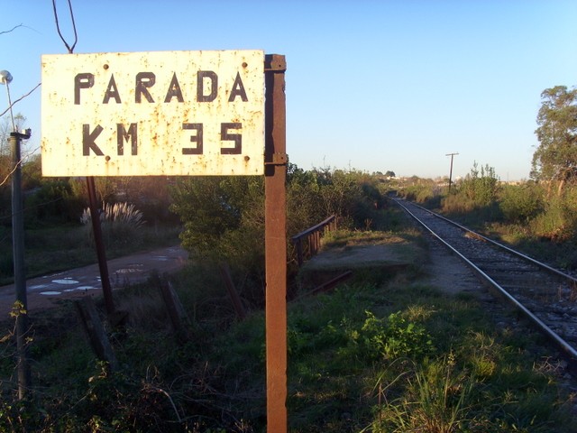 Foto: Parada Km 35 - Pando (Canelones), Uruguay