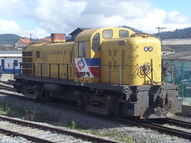 Foto: locomotora en estación Mogi das Cruzes - Mogi das Cruzes (São Paulo), Brasil