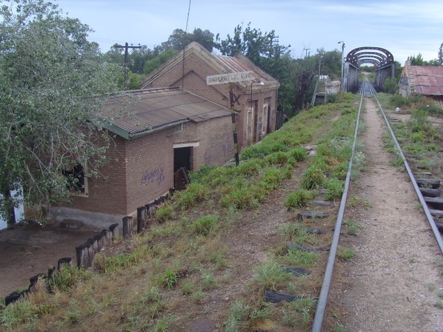 Foto: puente ferroviario sobre el río Cruz del Eje - Cruz del Eje (Córdoba), Argentina