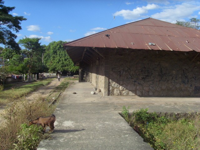 Foto: ex estación Zacatecoluca - Zacatecoluca (La Paz), El Salvador
