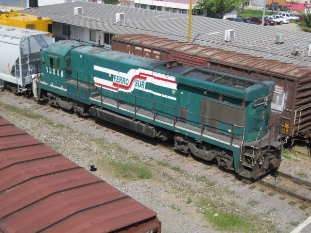 Foto: vista desde el puente de la estación; Ferrocarril del Istmo de Tehuantepec - Coatzacoalcos (Veracruz-Llave), México