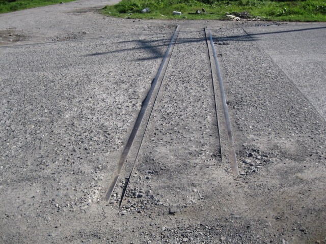 Foto: rieles como de grúa o tranvía - La Ceiba (Atlántida), Honduras