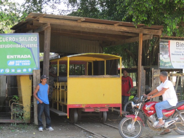 Foto: regreso del tren turístico - La Unión (Atlántida), Honduras