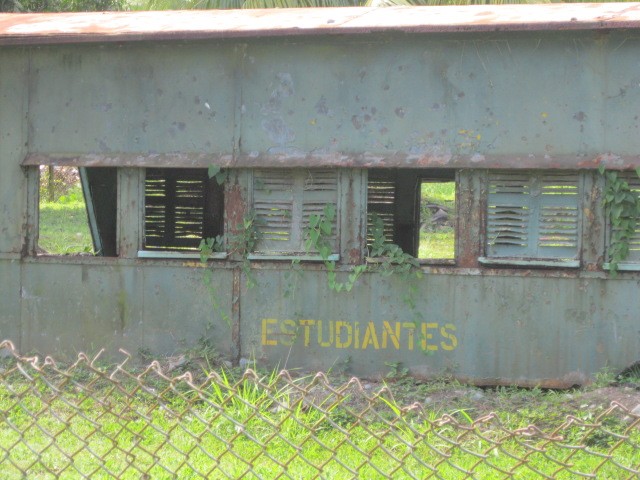 Foto: ferrocarril bananero Bocas Fruit Company, muerto - Almirante (Bocas del Toro), Panamá