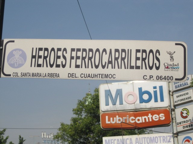 Foto: yendo a la estación - México (The Federal District), México