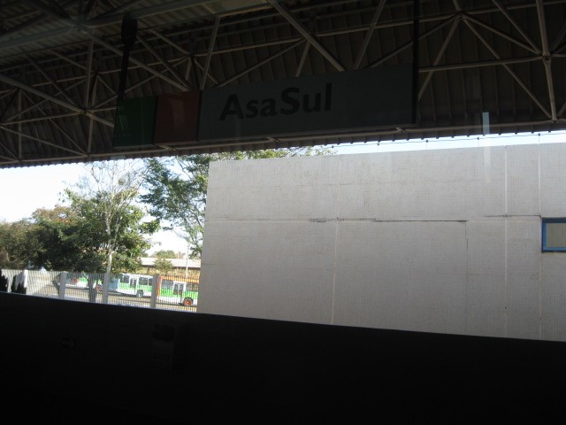 Foto: Metrô de Brasilia, estación Ala Sur - Brasilia (Distrito Federal), Brasil