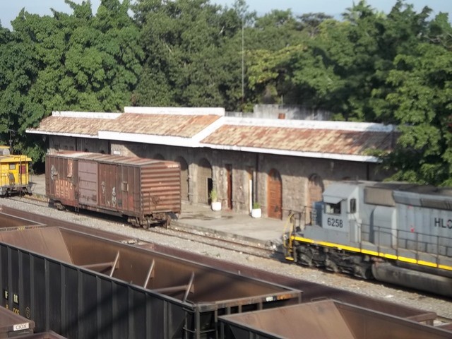 Foto: estación Colima - Colima, México