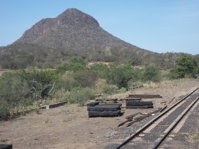 Foto: el andén secundario de la estación Loreto - Loreto (Sinaloa), México