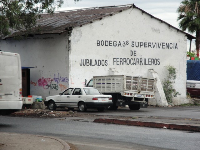 Foto: edificio contiguo a la estación - Cuernavaca (Morelos), México