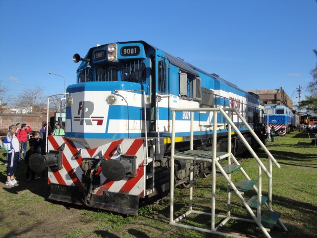 Foto: locomotora General Motors GT22 - Remedios de Escalada (Buenos Aires), Argentina